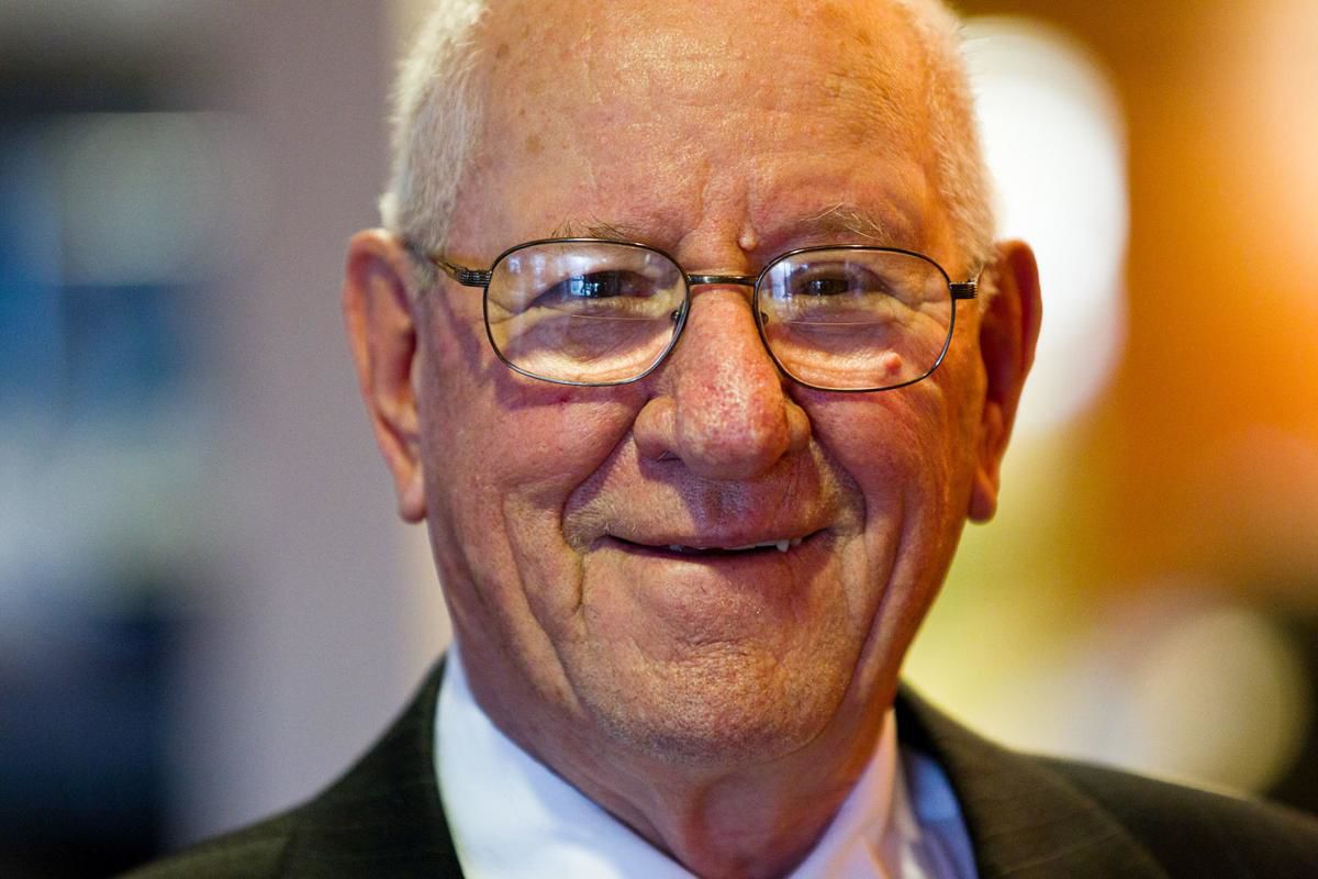 Lee Sapp, 90